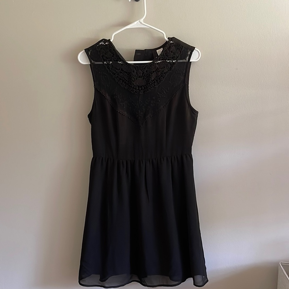 H&M Black dress US size 8